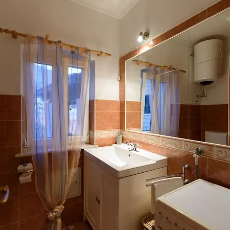 Daniela Old Town Apartment *